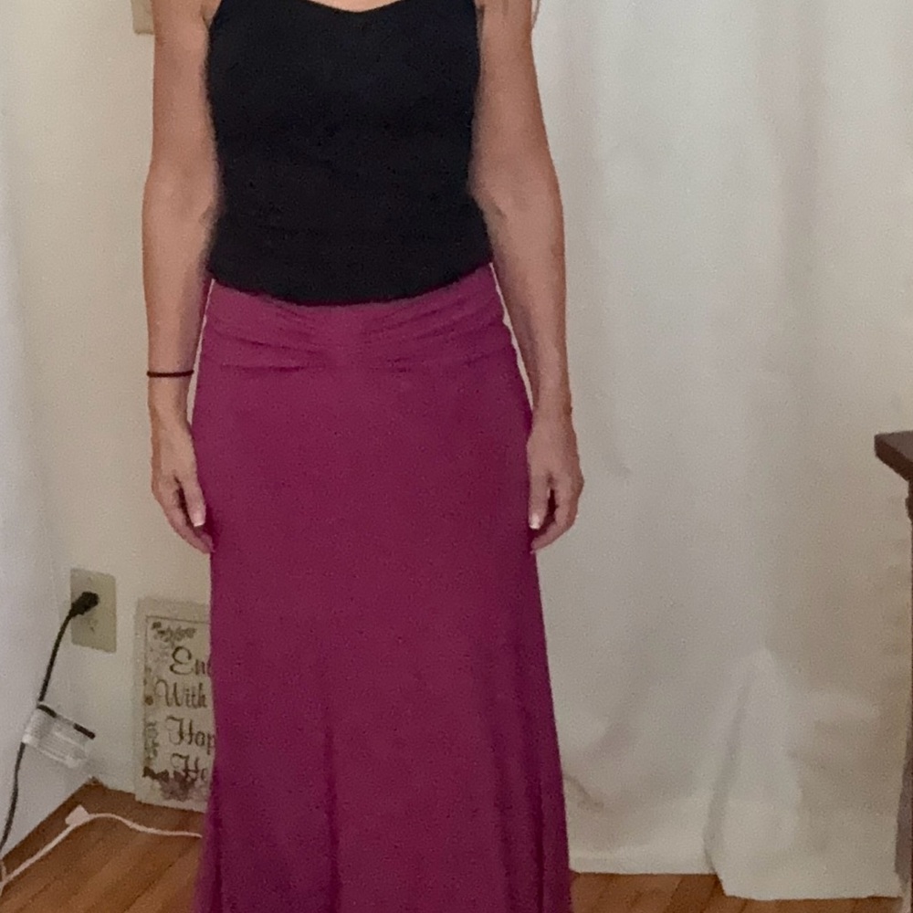 Chic berry Maxi Skirt